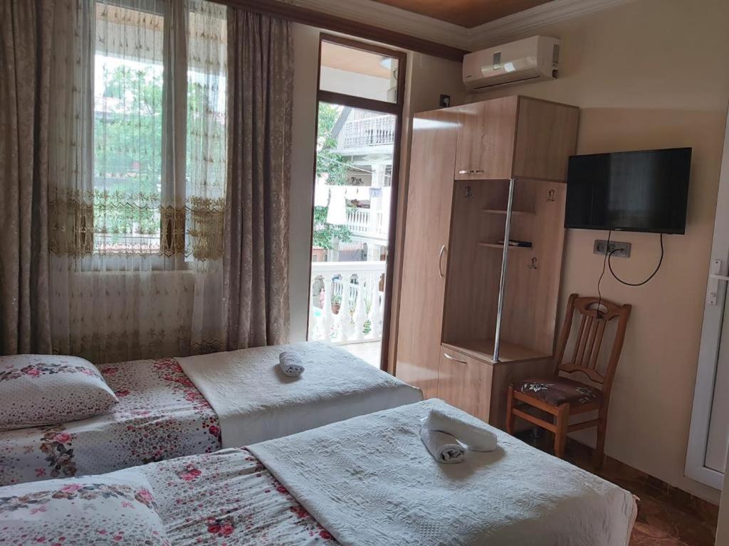 Linda Guest House Batumi Kültér fotó