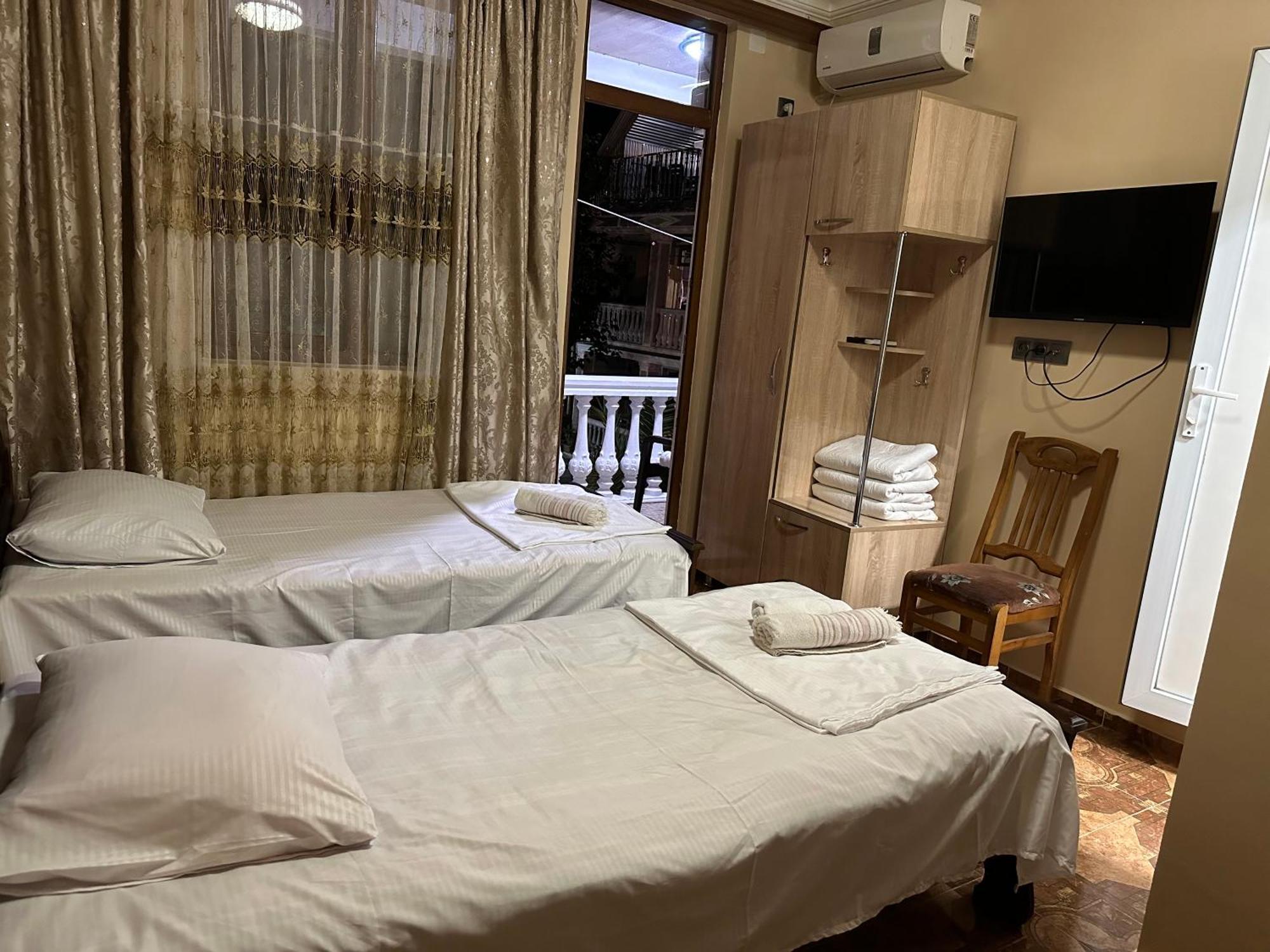 Linda Guest House Batumi Kültér fotó