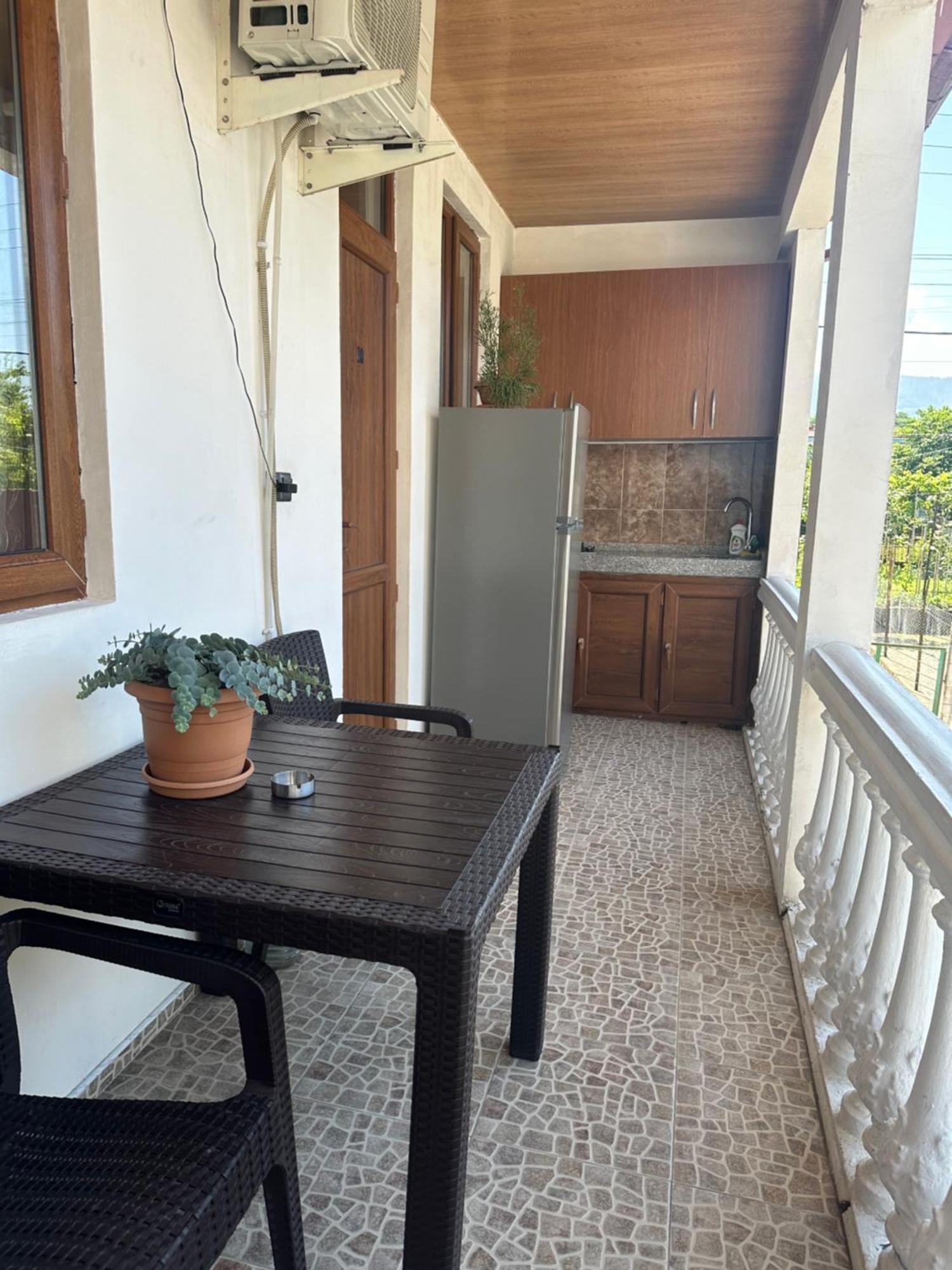 Linda Guest House Batumi Kültér fotó