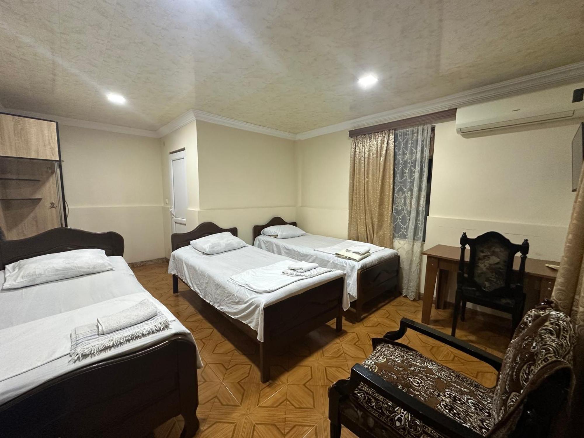 Linda Guest House Batumi Kültér fotó