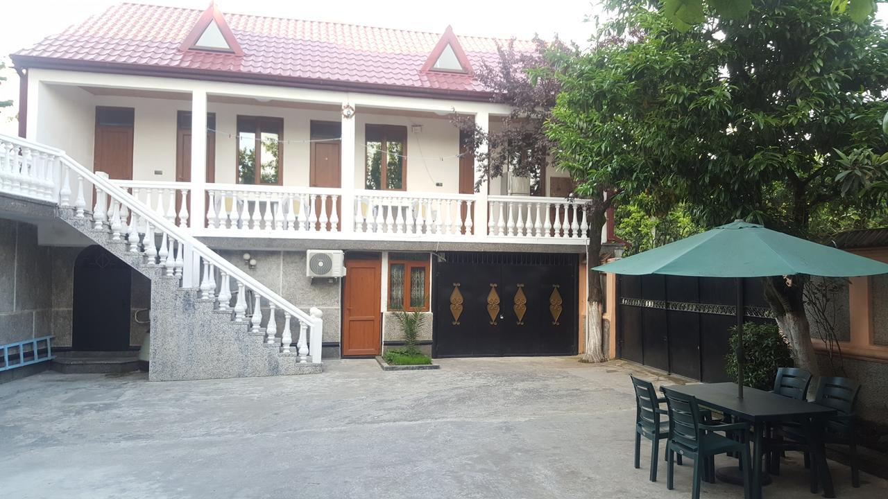 Linda Guest House Batumi Kültér fotó